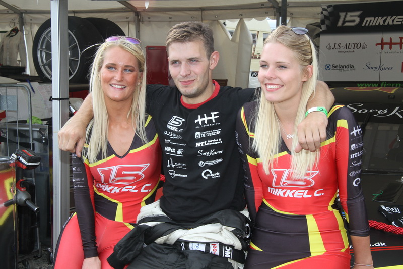 Nu forstår jeg bedre hvorfor så mange gerne vil være racerkørere
(Foto: Allan Nielsen - motorsporten.dk)